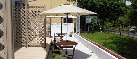 屋外ダイニングエリア