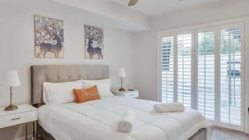 4 bedrooms, desk, iron/ironing board, travel cot