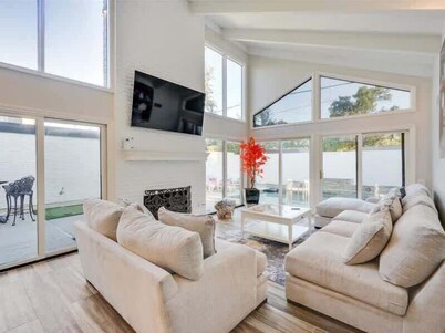 Majestic 4BR/2.5B Home with Mini Golf, Pool, & Billiards