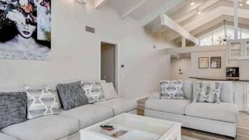 TV, fireplace, offices