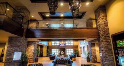 Hinrichsen Private Cabin Getaway