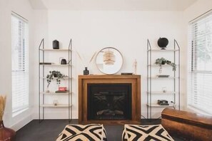 Interior - Sophisticated Minimalist Modern Home w/pool & spa (The Colony)