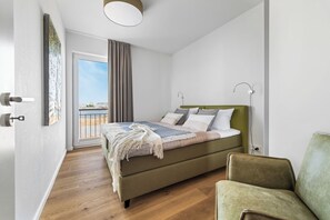 2 bedrooms, iron/ironing board, free WiFi