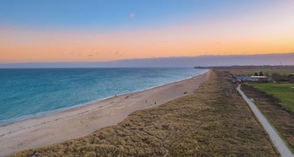 "Ocean Storm" Baltic Sea vacation with 3 minutes walk to the beach, fireplace, dog & sea view