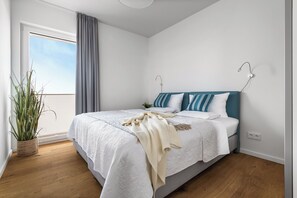 2 bedrooms, iron/ironing board, free WiFi - "Ocean Storm" Baltic Sea vacation with 3 minutes walk to the beach, fireplace, dog & sea view (Olpenitz)