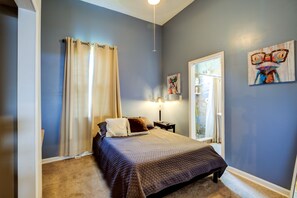 5 habitaciones, tabla de planchar con plancha, wifi y ropa de cama