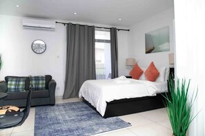 1 bedroom, WiFi, wheelchair access - Spacious Luxury Apartment at Embassy Gardens. (Accra)