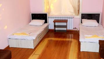 2 bedrooms, internet