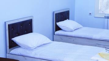 2 عدّة غرف نوم وخدمة الإنترنت