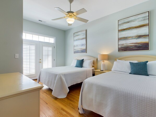 6 bedrooms, internet - Oceanfront 6BR • Private Pool • A Family Favorite for Years • Sebastian (North Myrtle Beach)