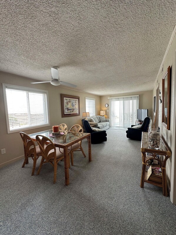 Living area - Corner Oceanfront 2BR – Elevated Balcony Views - Cherry Grove - Beachmaster 107 (North Myrtle Beach)