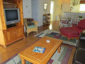 Living area - Carolina Keyes Unit 1203 (North Myrtle Beach)