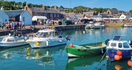 2 bedroom accommodation in Johnshaven