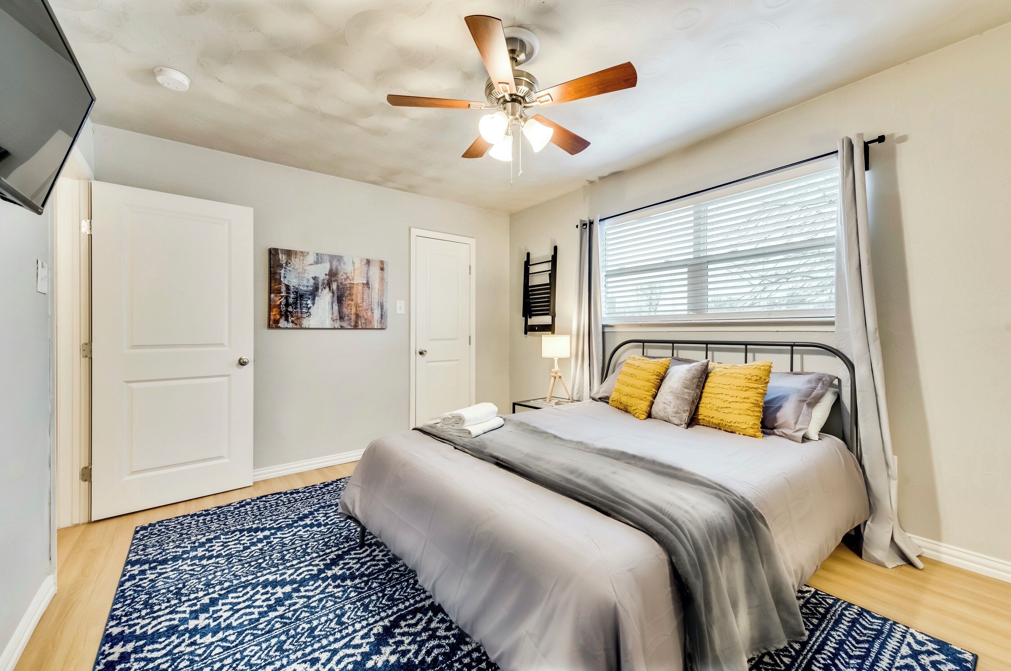 1 bedroom, desk, iron/ironing board, travel crib