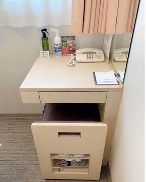 1 bedroom, desk, iron/ironing board, free WiFi - Smoking Single Plus Ideal for sightseeing Simp / Sapporo Hokkaidō (Sapporo)