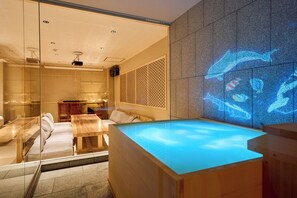 Interior - KONJAKUSO Osaka Tempozan IKESU Projection Mapping SPA / Osaka Ōsaka (Osaka)