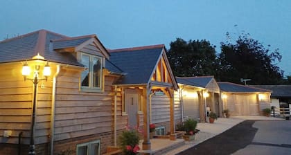 Farm Cottage on a Secluded 9-acre Equestrian Small Holding