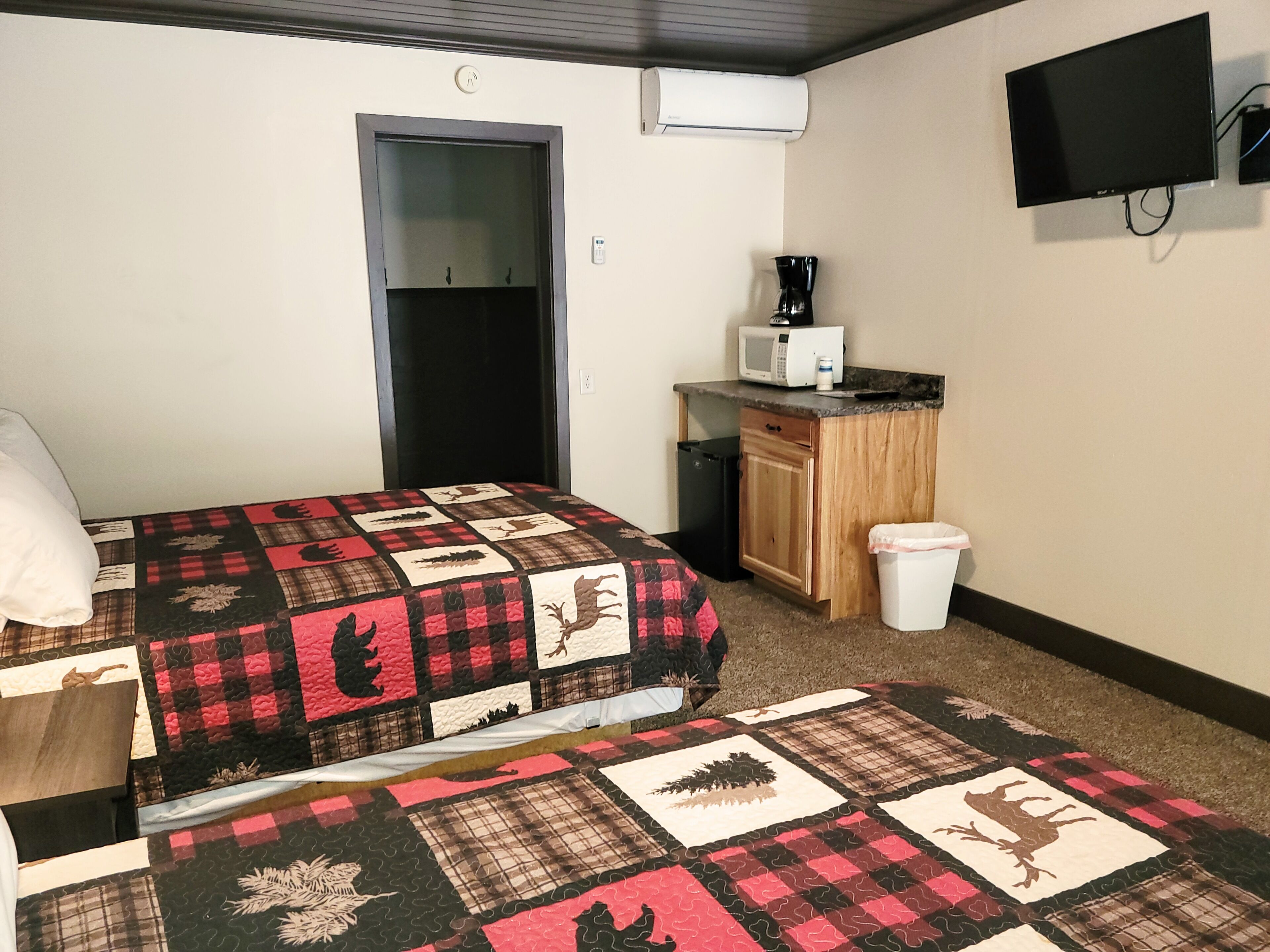 1 室のベッドルーム、WiFi (無料)、ベッドシーツ