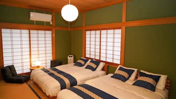 3 bedrooms, desk, iron/ironing board, free WiFi