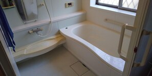 Hårtørrer, håndklæder