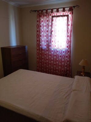 2 dormitorios, wifi gratis, ropa de cama