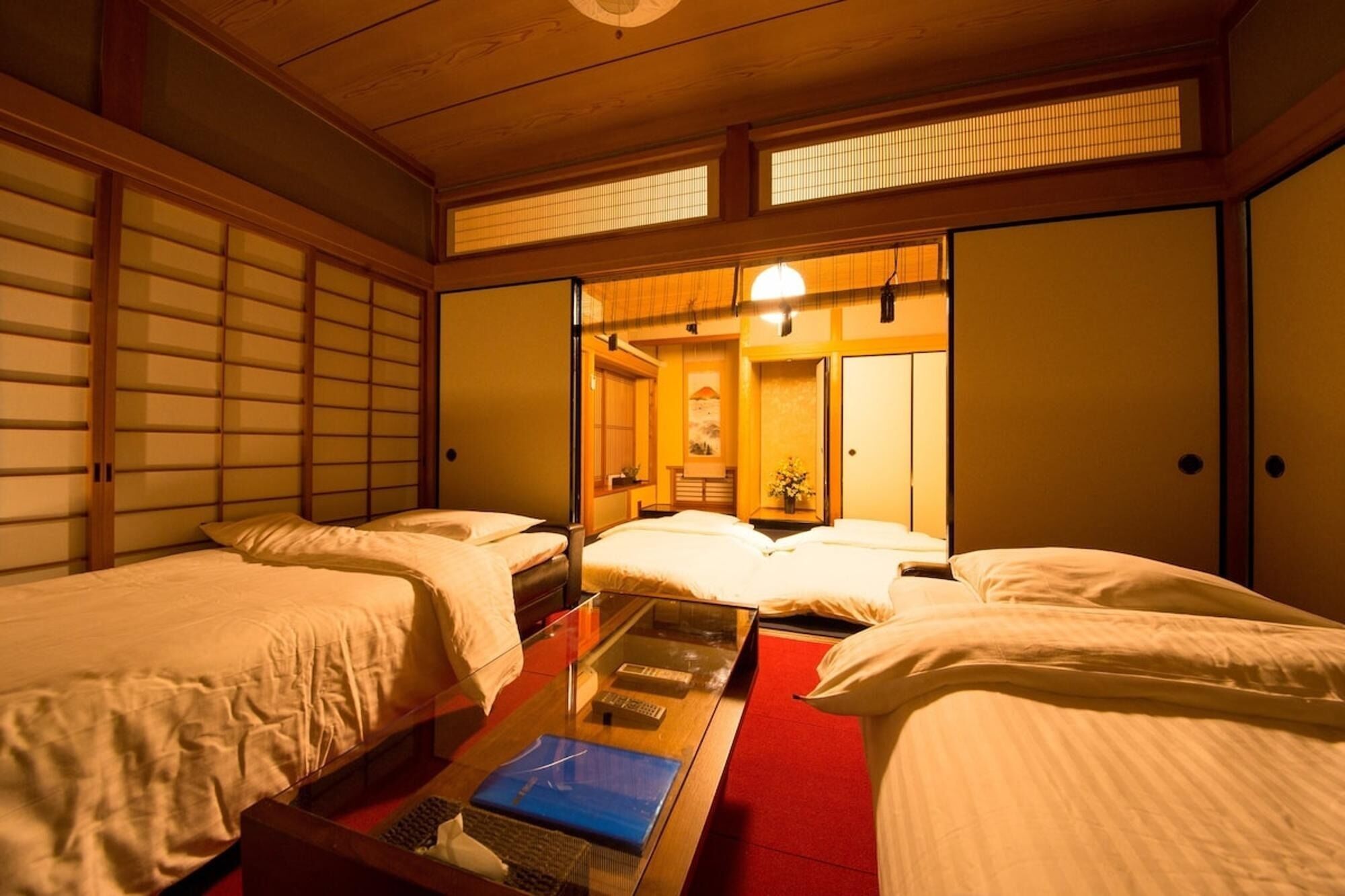 5 bedrooms, desk, iron/ironing board, free WiFi