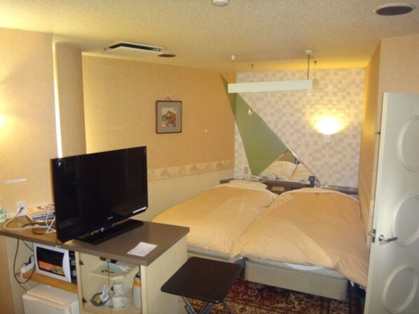 1 quarto, escrivaninha, Wi-Fi de cortesia, roupa de cama
