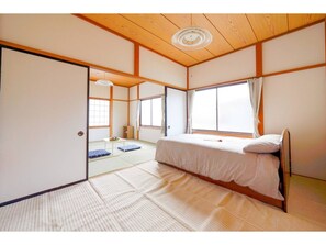 3 bedrooms, desk, iron/ironing board, free WiFi - From JR Nikko station 3minby carone group onlyparkingkominka renovation  - Whole house charter / Nikko Tochigi (Nikko)