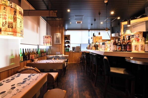 酒吧（店内）