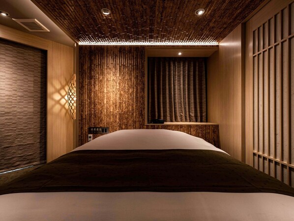 1 bedroom, desk, free WiFi, bed sheets