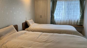 3 habitaciones, tabla de planchar con plancha y wifi gratis