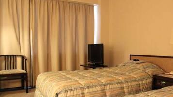 1 chambre, bureau, fer et planche à repasser, Wi-Fi gratuit