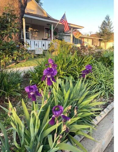Old Town Americana in the heart of La Verne
