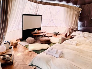 1 bedroom, desk, free WiFi, bed sheets - Nekoana Glamping Dome House / Minamitsuru-gun Yamanashi (Minamitsuru-gun)