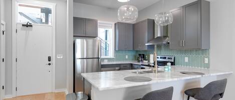 Fridge, microwave, oven, stovetop