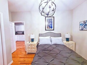 1 Schlafzimmer, Schreibtisch, Bügeleisen/Bügelbrett, kostenloses WLAN