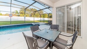Outdoor dining - New Listing! Windsor Palms Resort, 3mi to Disney & 13mi to Universal - GRH438849 (Kissimmee)