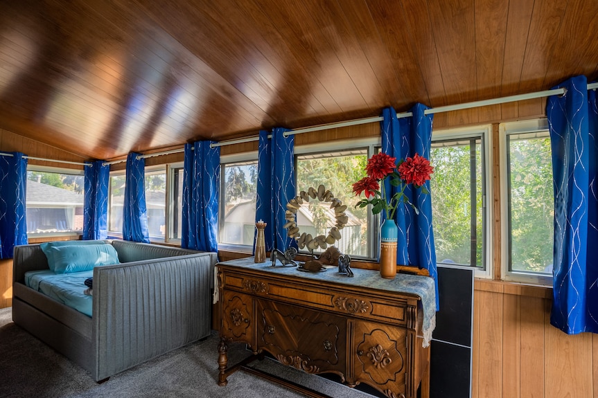 Secluded In The City! New Remodeled 2 Bedroom Near Berkeley Lake, Pet Friendly. - デンバー, CO