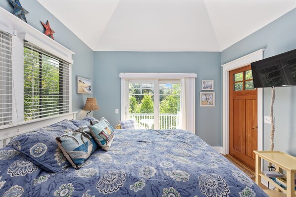 3 habitaciones, tabla de planchar con plancha y cuna de viaje 