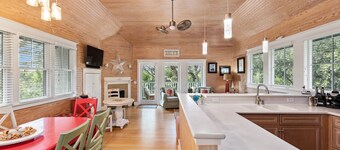 Quiet, Wooded Sanctuary - PROMO THRU FEB - 2-Night Minimum & Discounted Rates