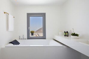 Hair dryer, towels - Villa Angeliki - Private villa with pool in Santorini (Thera)