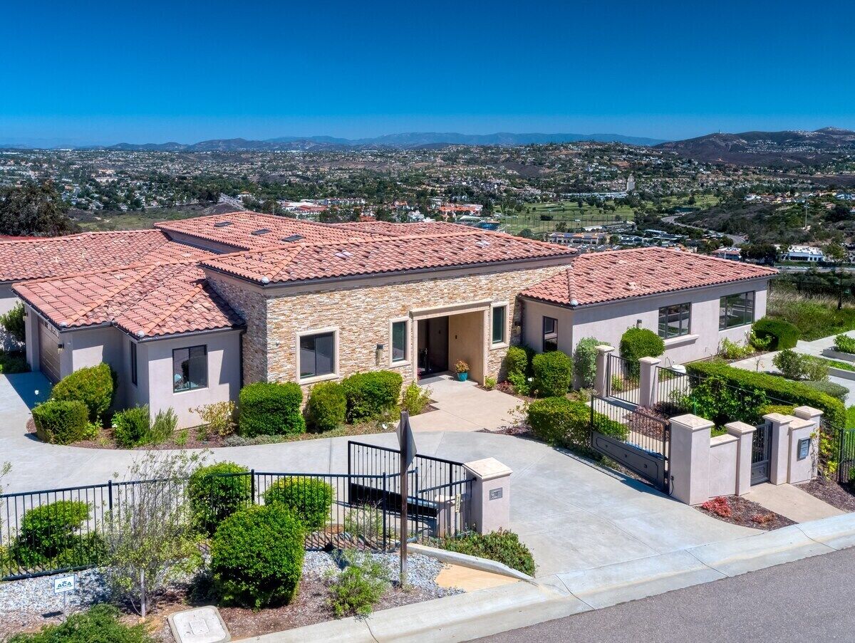 Spacious Encinitas house with breathtaking view
