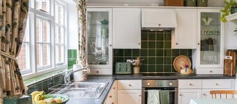 A lovely cottage with a view of the magnificent St James Church Spire.