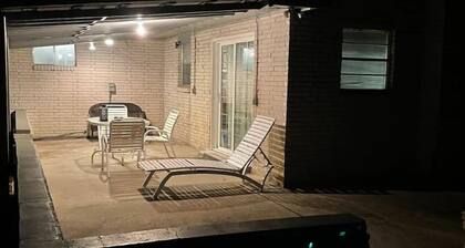 5 Bedroom with fireplace minutes from Baton Rouge