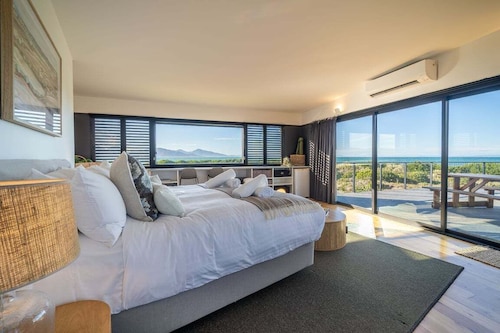 Elements - Freycinet Holiday Houses