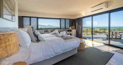 Elements - Freycinet Holiday Houses