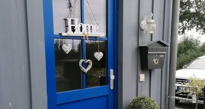 Cozy vacation apartment just 6 km from the beach