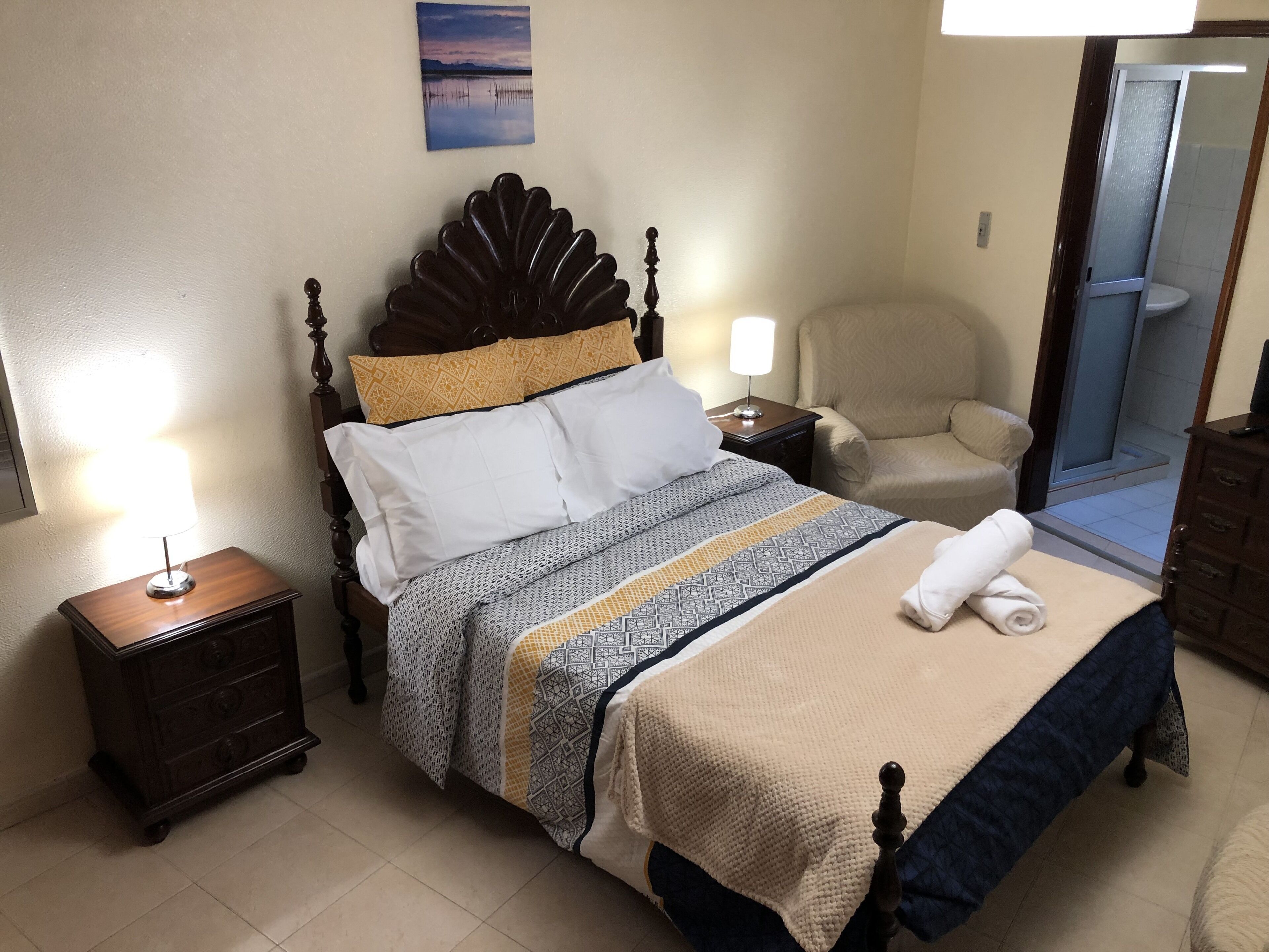 2 chambres, fer et planche à repasser, lit parapluie, Wi-Fi gratuit