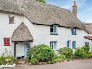 Exterior - 2 bedroom accommodation in Holcombe, near Dawlish (Holcombe, near Dawlish)