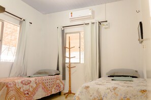 3 Schlafzimmer, Bügeleisen/Bügelbrett, kostenloses WLAN, Bettwäsche